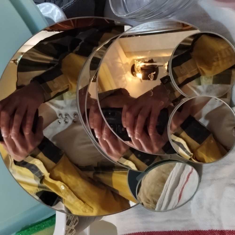 Round Mirror Set Of 7- Silver